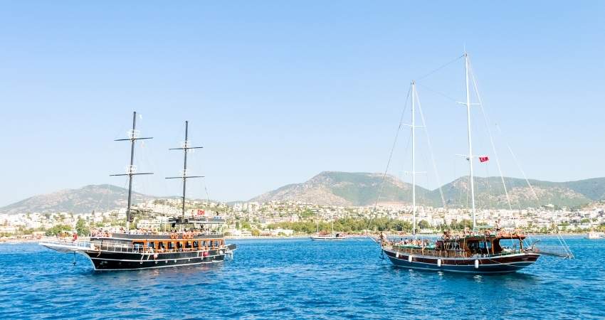 Antalya Korsan Tekne Turu